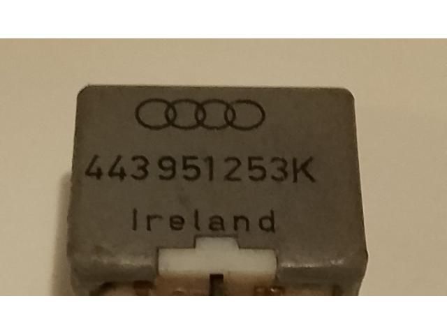 bontott VW PASSAT B6 Relé