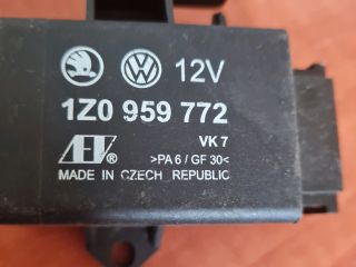 bontott VW PASSAT B6 Relé