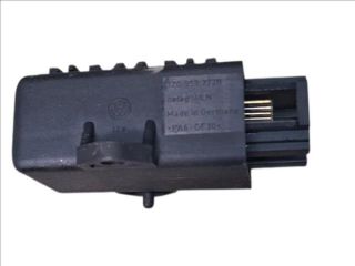 bontott VW PASSAT B6 Relé