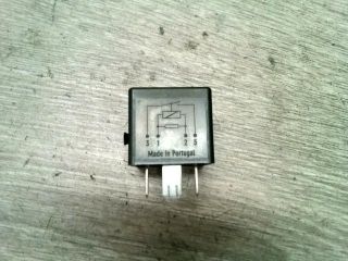 bontott VW PASSAT B6 Relé