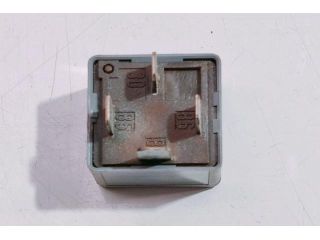 bontott VW PASSAT B6 Relé