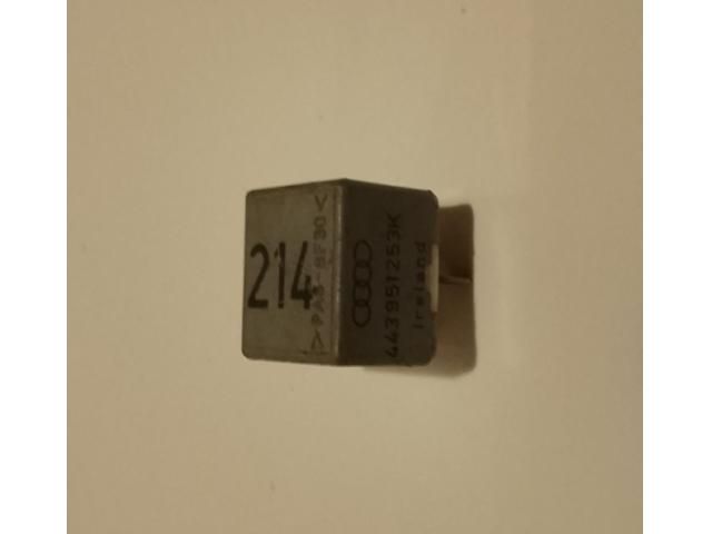 bontott VW PASSAT B6 Relé