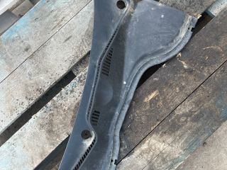 bontott VW PASSAT B6 Szélvédő Alatti Műanyag Elem