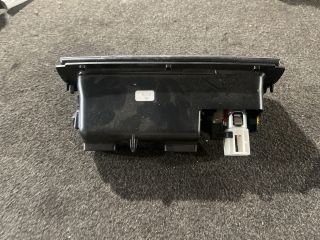 bontott VW PASSAT B6 Szivargyújtó Aljzat