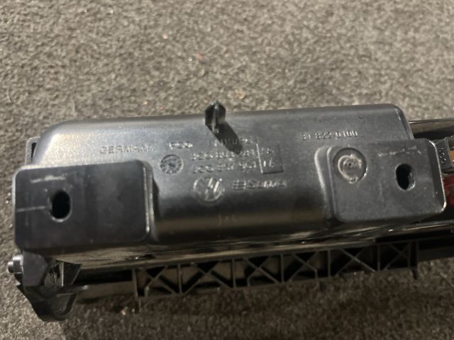 bontott VW PASSAT B6 Szivargyújtó Aljzat