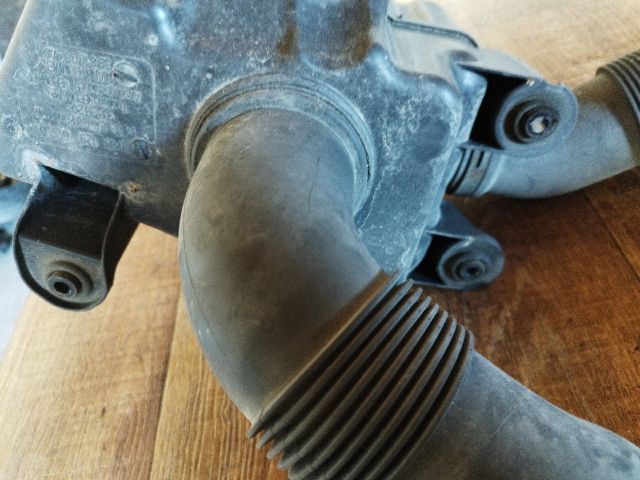 bontott VW PASSAT B6 Szívás Zaj Csökkentő Doboz