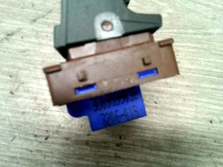 bontott VW PASSAT B6 Tankajtó Nyitó Kar / Gomb