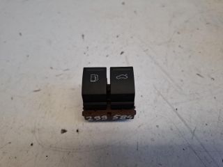 bontott VW PASSAT B6 Tankajtó Nyitó Kar / Gomb