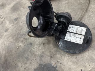 bontott VW PASSAT B6 Tankajtó