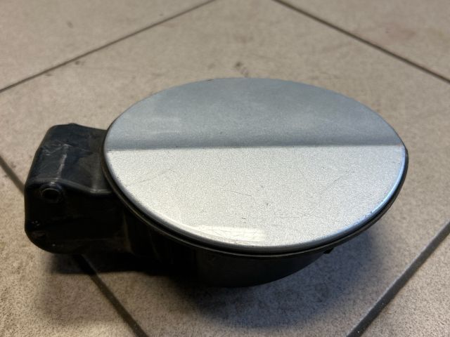 bontott VW PASSAT B6 Tankajtó