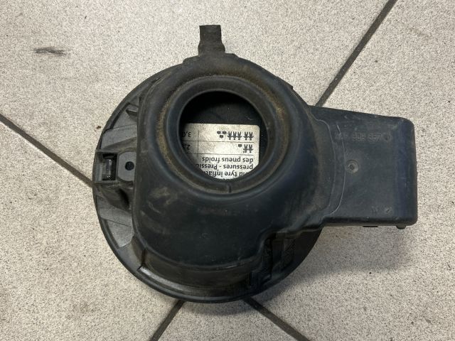 bontott VW PASSAT B6 Tankajtó