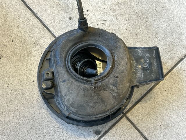 bontott VW PASSAT B6 Tankajtó