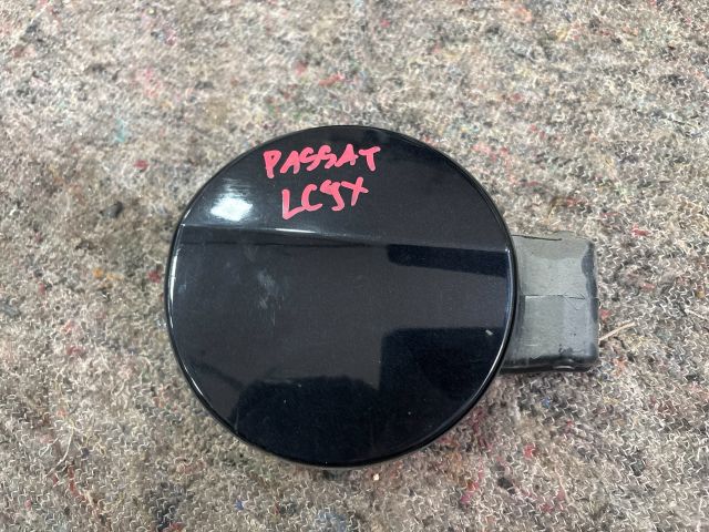 bontott VW PASSAT B6 Tankajtó