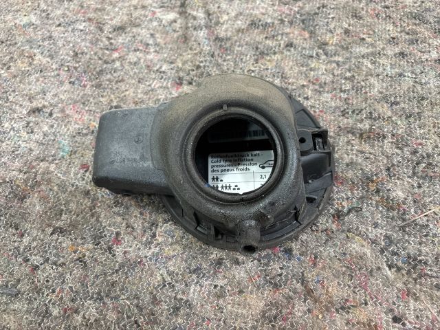 bontott VW PASSAT B6 Tankajtó