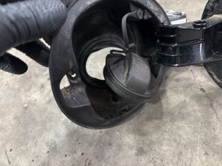 bontott VW PASSAT B6 Tankajtó