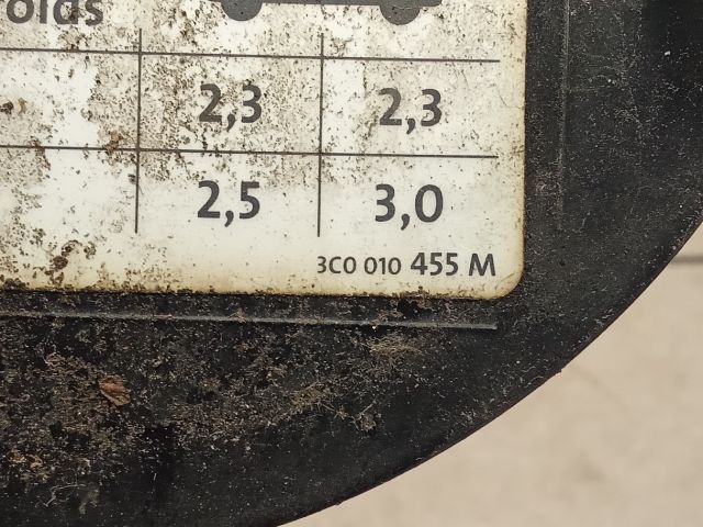 bontott VW PASSAT B6 Tankajtó