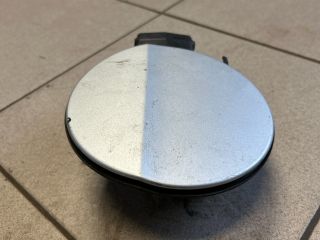 bontott VW PASSAT B6 Tankajtó