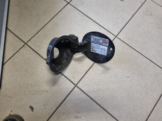 bontott VW PASSAT B6 Tankajtó