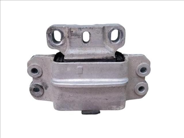 bontott VW PASSAT B6 Tartó Bak