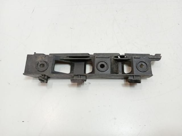 bontott VW PASSAT B6 Tartó Bak