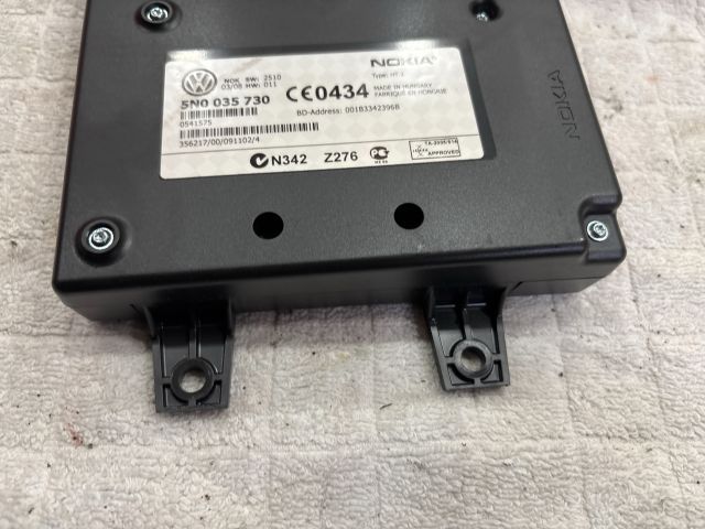 bontott VW PASSAT B6 Telefon Elektronika