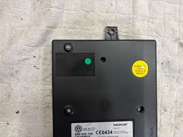 bontott VW PASSAT B6 Telefon Elektronika