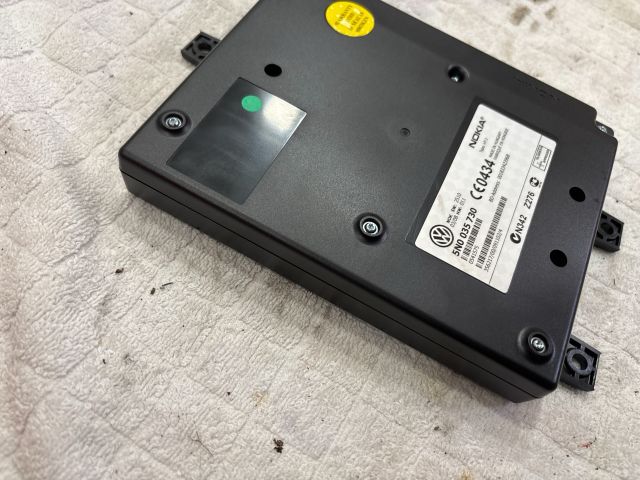 bontott VW PASSAT B6 Telefon Elektronika