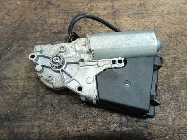 bontott VW PASSAT B6 Tetőablak Motor