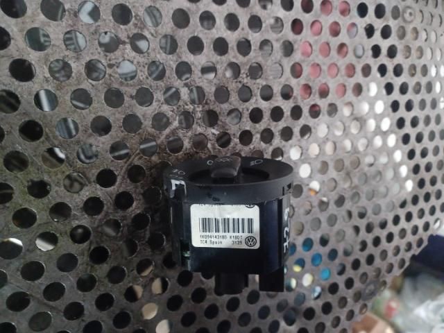 bontott VW PASSAT B6 Tolatólámpa Kapcsoló