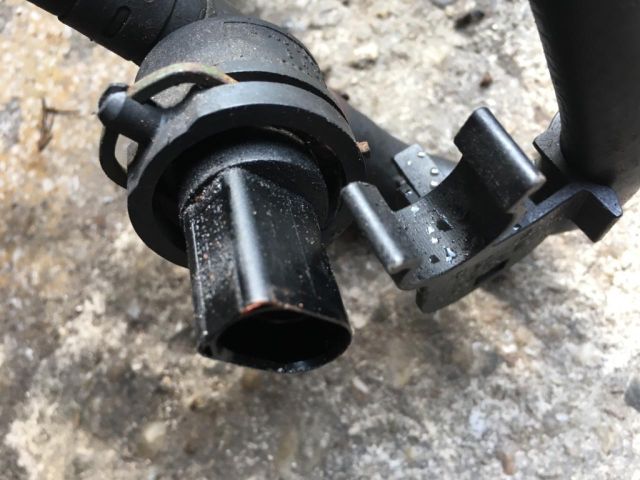 bontott VW PASSAT B6 Üzemanyag Hőmérséklet Jeladó