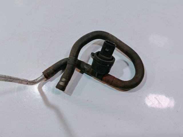 bontott VW PASSAT B6 Üzemanyagcső