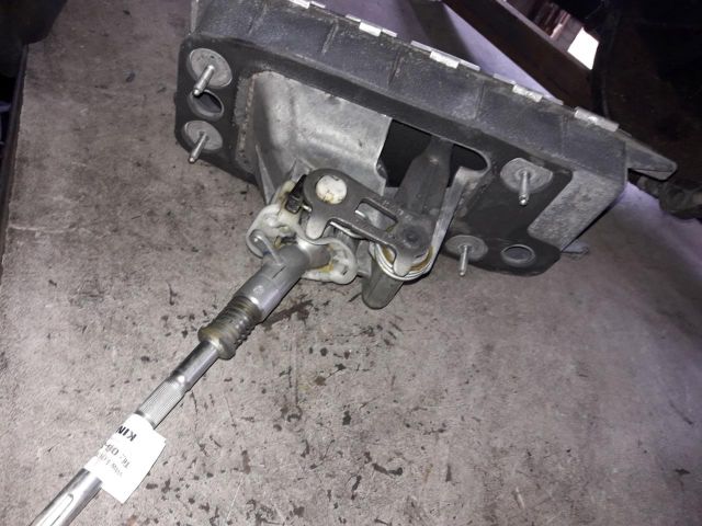 bontott VW PASSAT B6 Váltó Kulissza