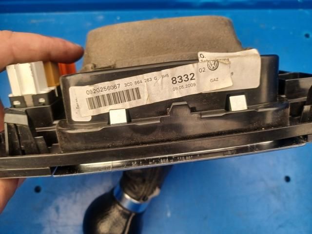 bontott VW PASSAT B6 Váltógomb