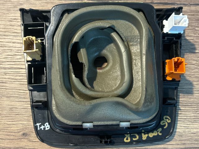 bontott VW PASSAT B6 Váltókar Keret