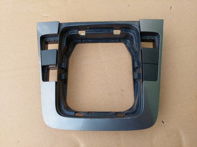 bontott VW PASSAT B6 Váltókar Keret