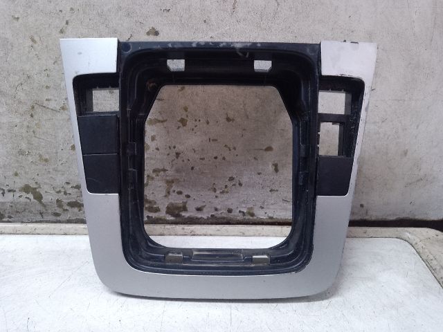 bontott VW PASSAT B6 Váltókar Keret