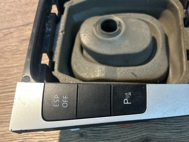 bontott VW PASSAT B6 Váltókar Keret