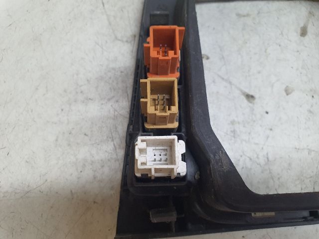 bontott VW PASSAT B6 Váltószoknya Rögzítő Keret