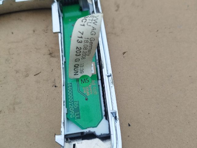 bontott VW PASSAT B6 Váltószoknya Rögzítő Keret