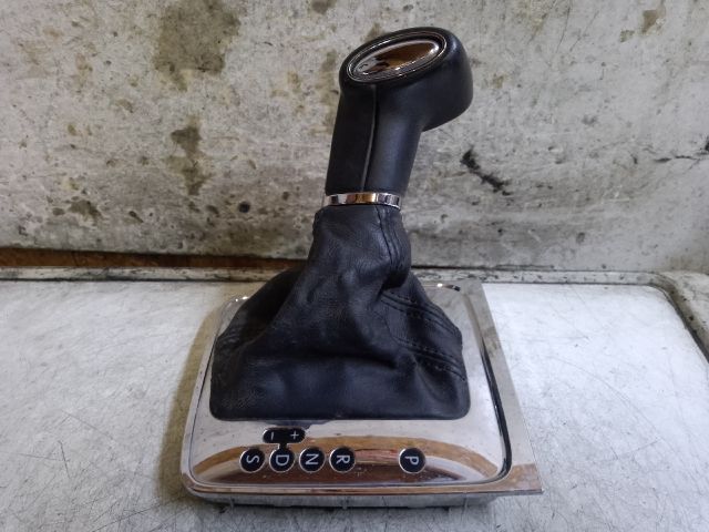 bontott VW PASSAT B6 Váltószoknya Rögzítő Keret