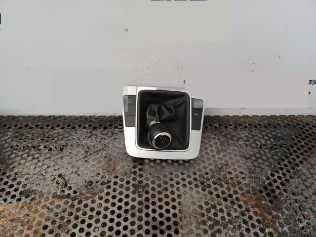 bontott VW PASSAT B6 Váltószoknya