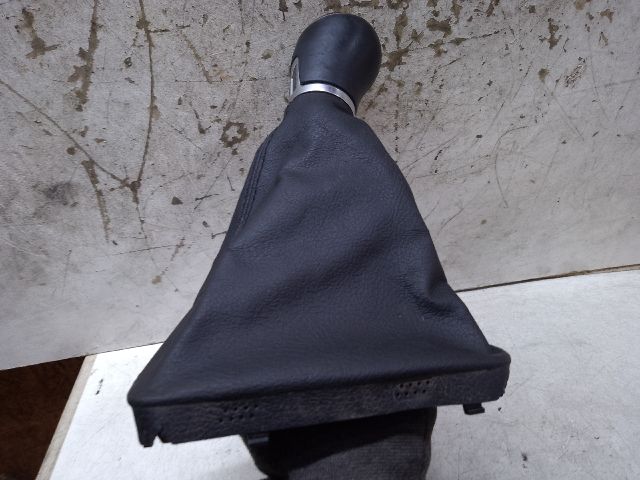 bontott VW PASSAT B6 Váltószoknya