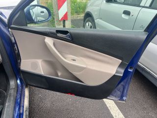 bontott VW PASSAT B6 Váltószoknya