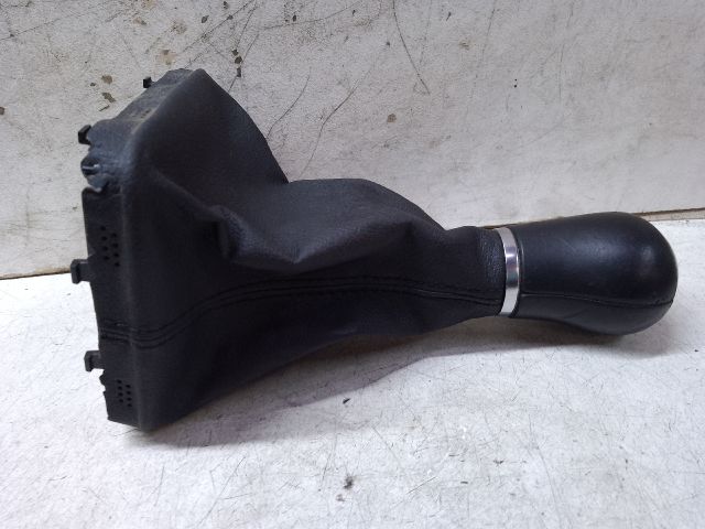 bontott VW PASSAT B6 Váltószoknya