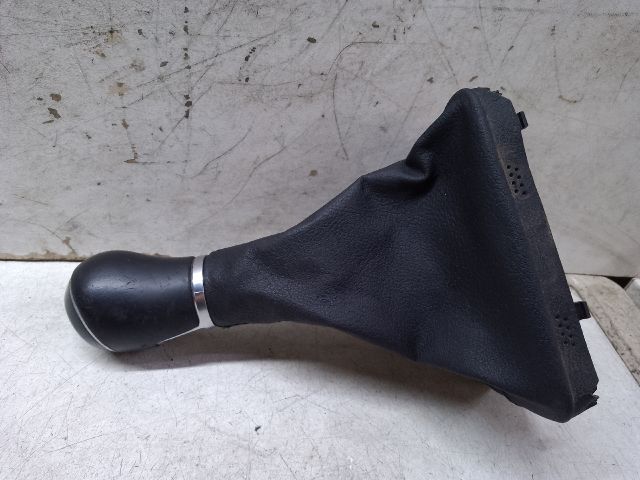 bontott VW PASSAT B6 Váltószoknya