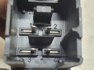 bontott VW PASSAT B6 Vészvillogó Kapcsoló