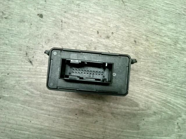 bontott VW PASSAT B6 Világítás Relé