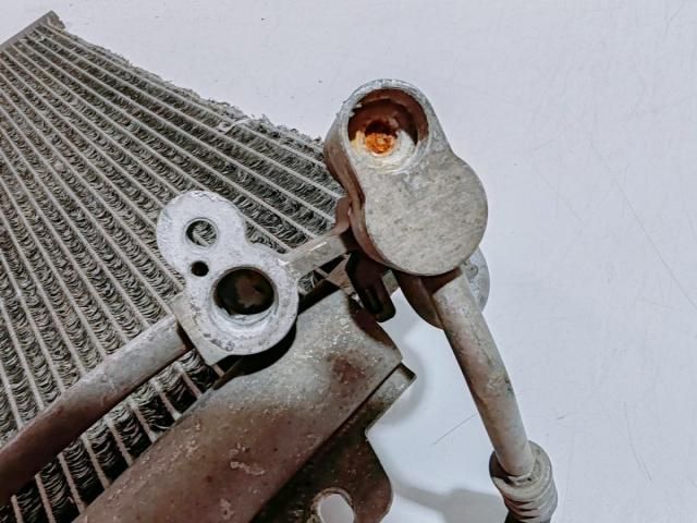 bontott VW PASSAT B6 Vízhűtő Radiátor Tartó