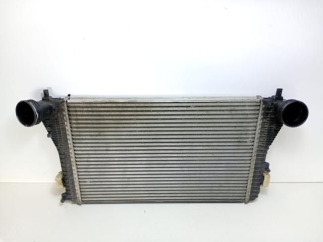 bontott VW PASSAT B6 Vízhűtő Radiátor Tartó