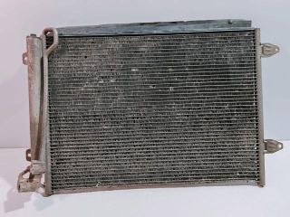 bontott VW PASSAT B6 Vízhűtő Radiátor Tartó